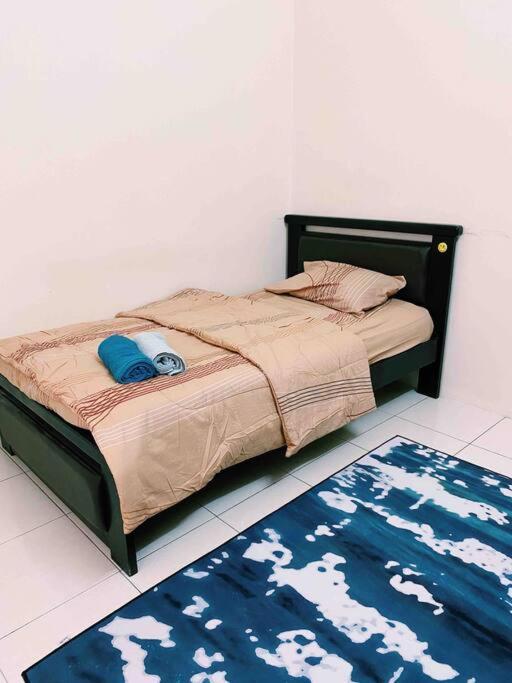 Spacious Cozy Lakeville Homestay 4 Bedrooms All With Aircond Seri Iskandar Exterior foto